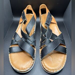 Spring Step Black and Tan Leather Crisscross Slingback Sandals